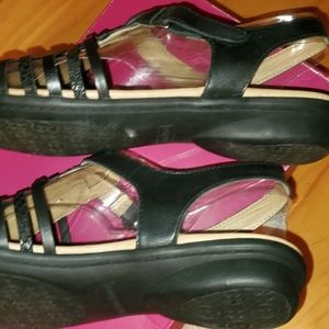 Brand New Naturalizer